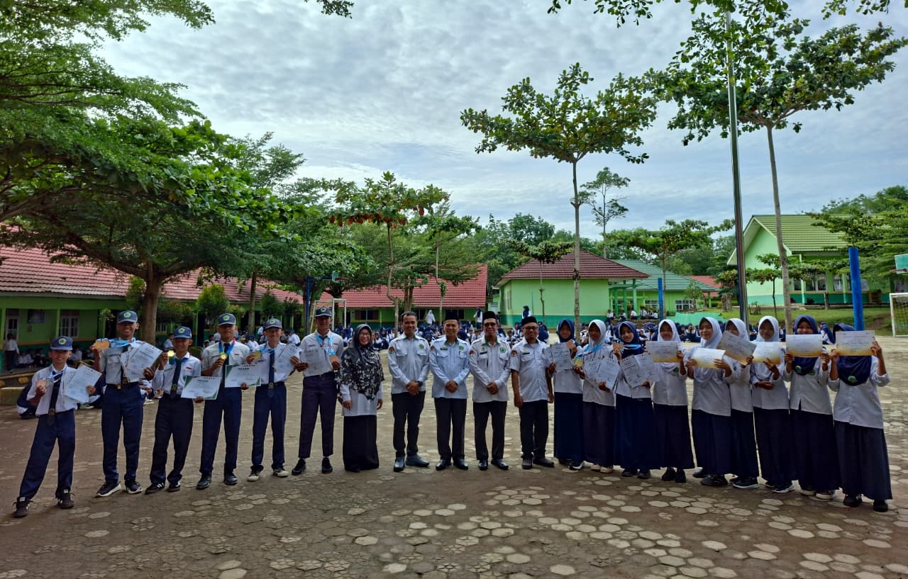 Siswa MTsN 1 Way Kanan Ukir Prestasi di Ajang Seni dan Olahraga Tingkat Provinsi